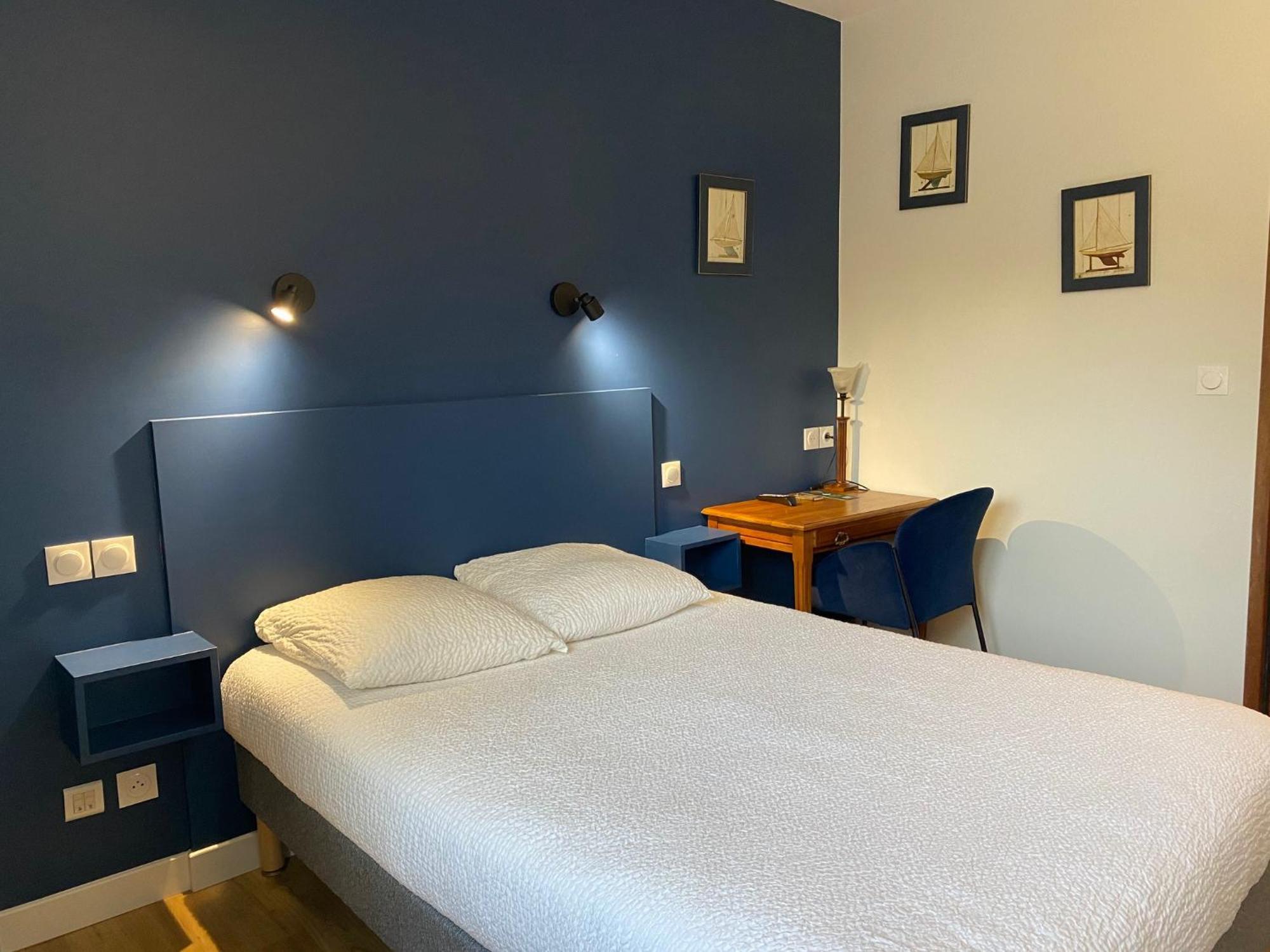 Logis Hostellerie du Clos Pité Préchacq Esterno foto