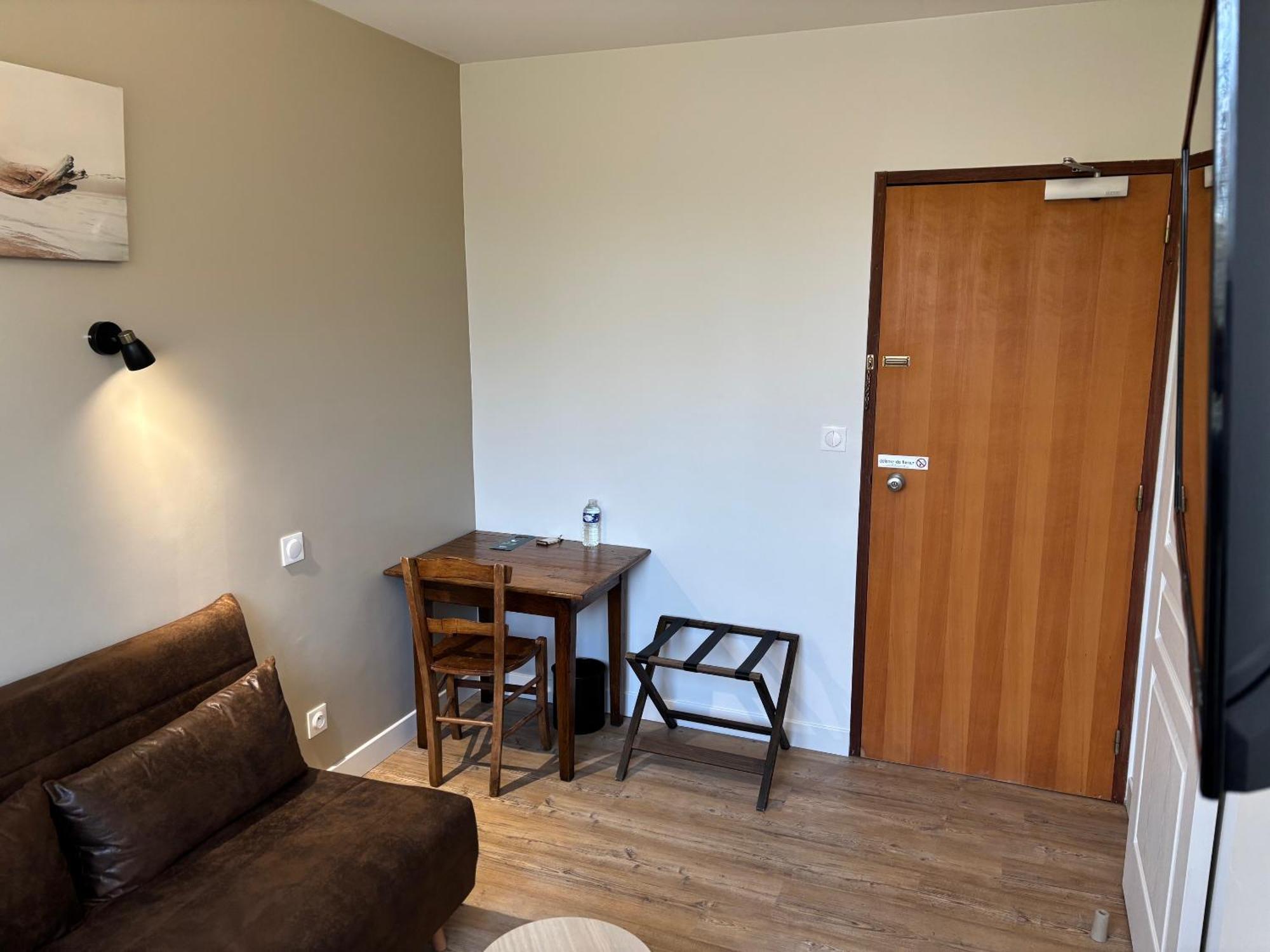 Logis Hostellerie du Clos Pité Préchacq Esterno foto