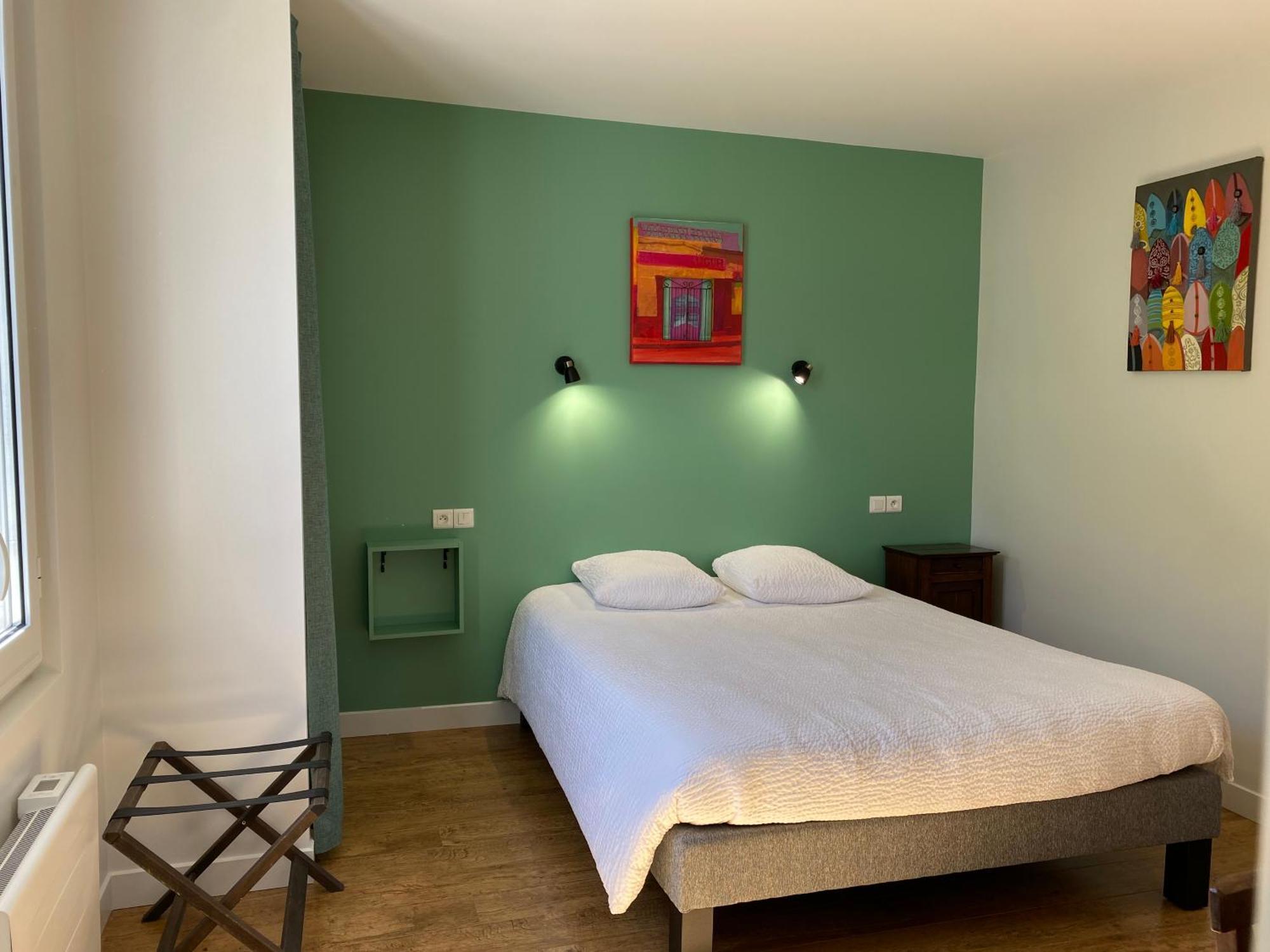 Logis Hostellerie du Clos Pité Préchacq Esterno foto