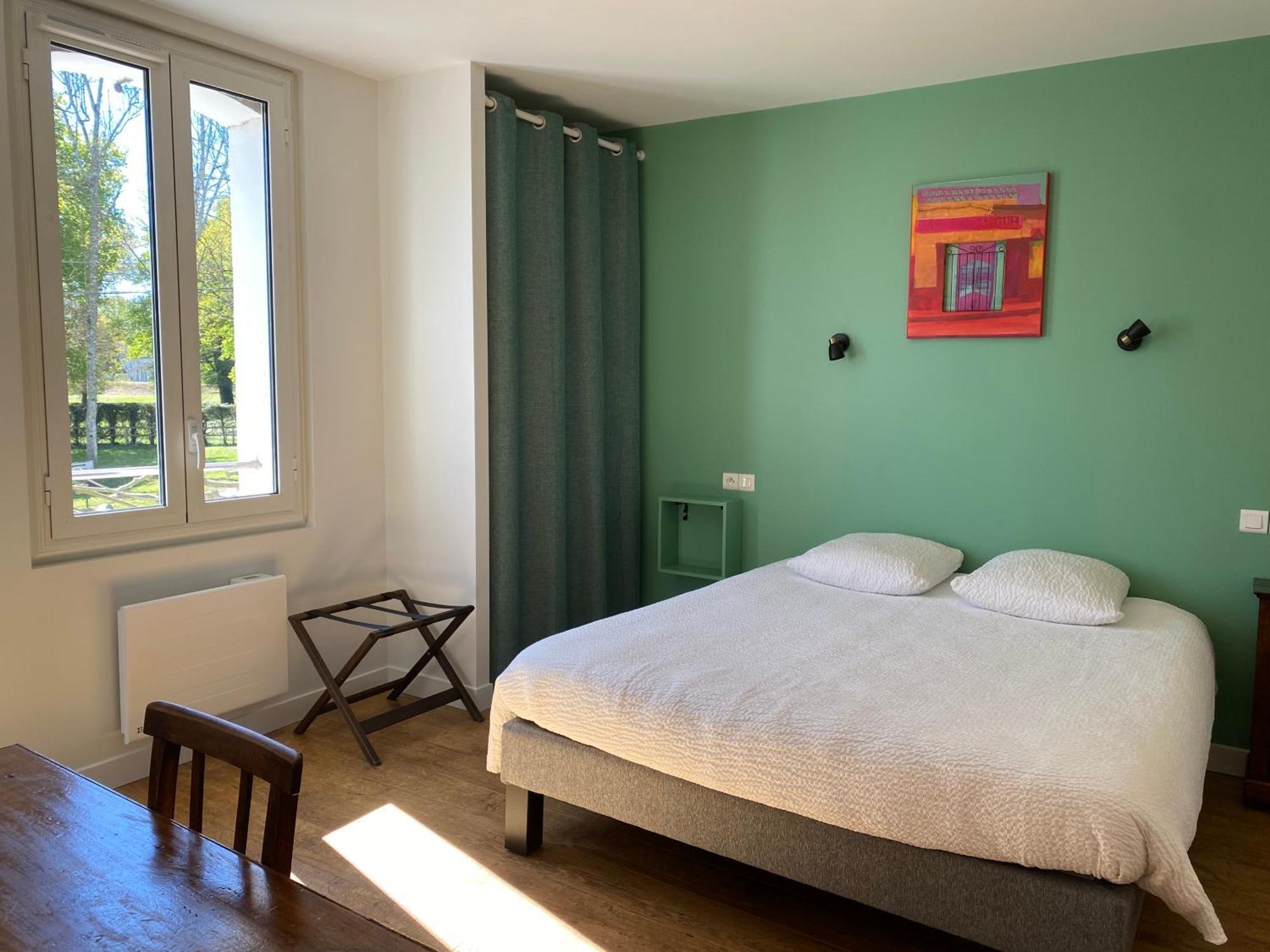 Logis Hostellerie du Clos Pité Préchacq Esterno foto