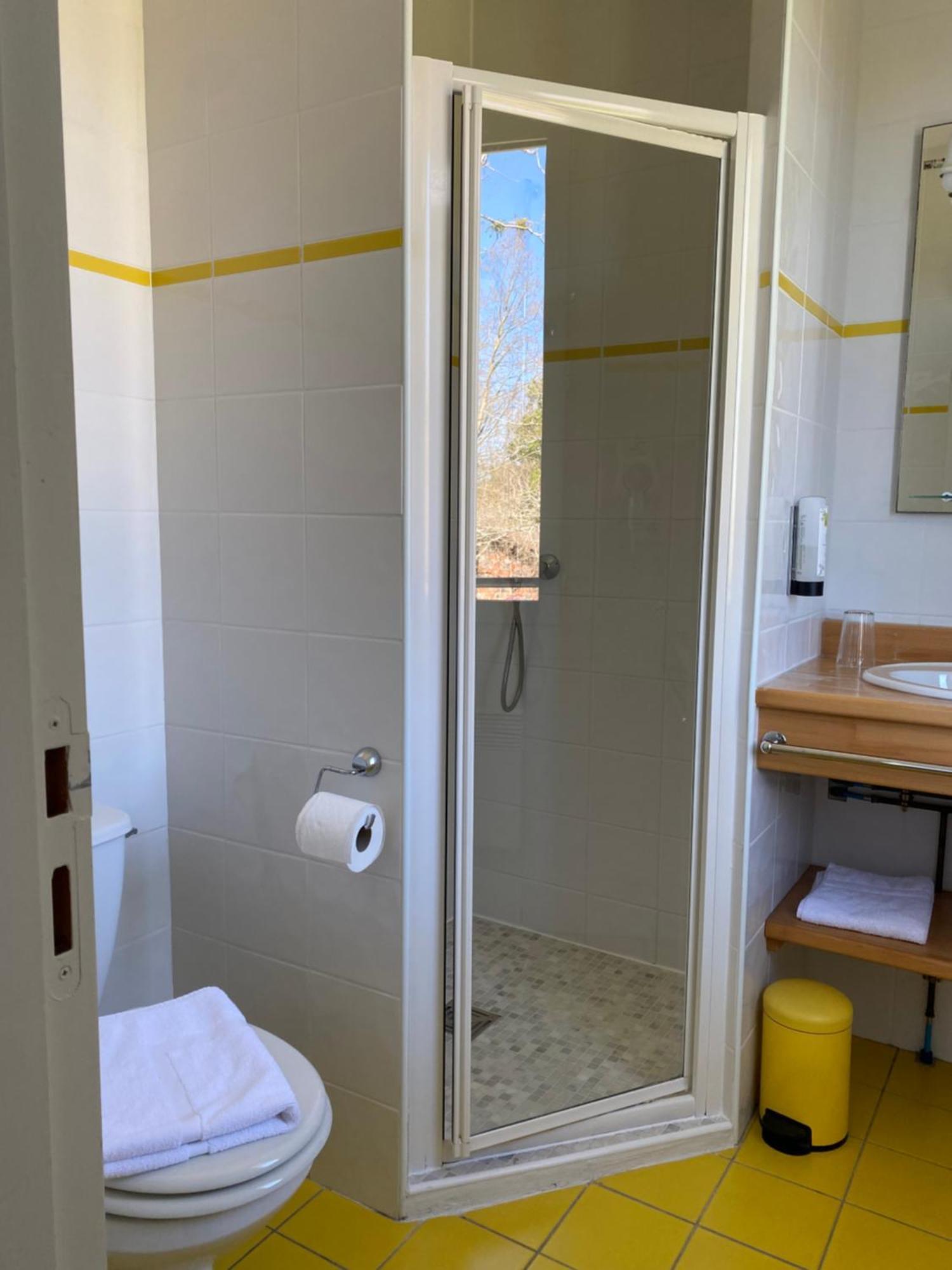 Logis Hostellerie du Clos Pité Préchacq Esterno foto