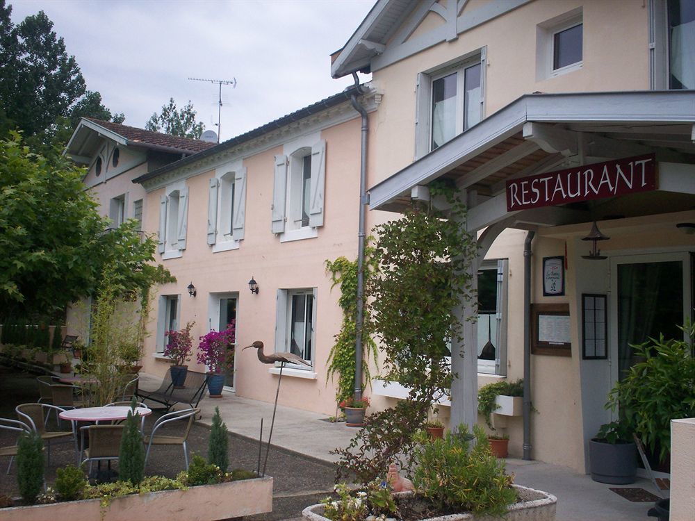 Logis Hostellerie du Clos Pité Préchacq Esterno foto